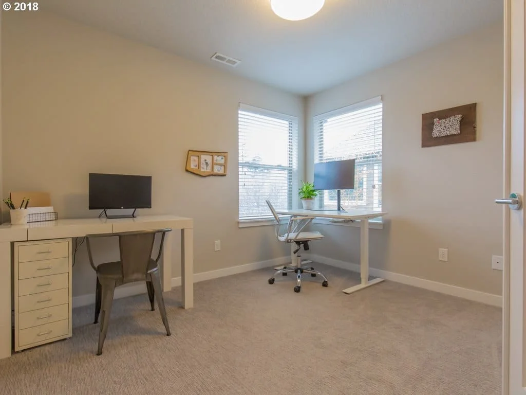 6540 N Oberlin St - Photo 4