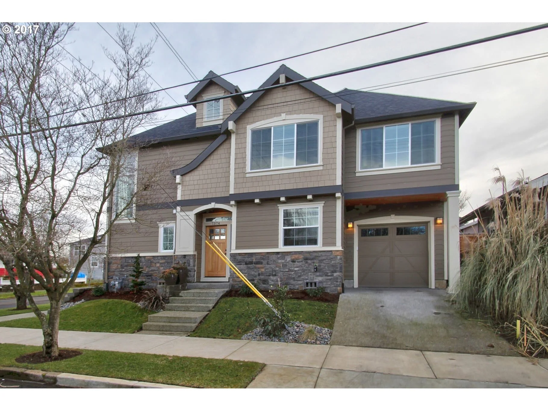 7374 N Macrum Ave - Photo 2