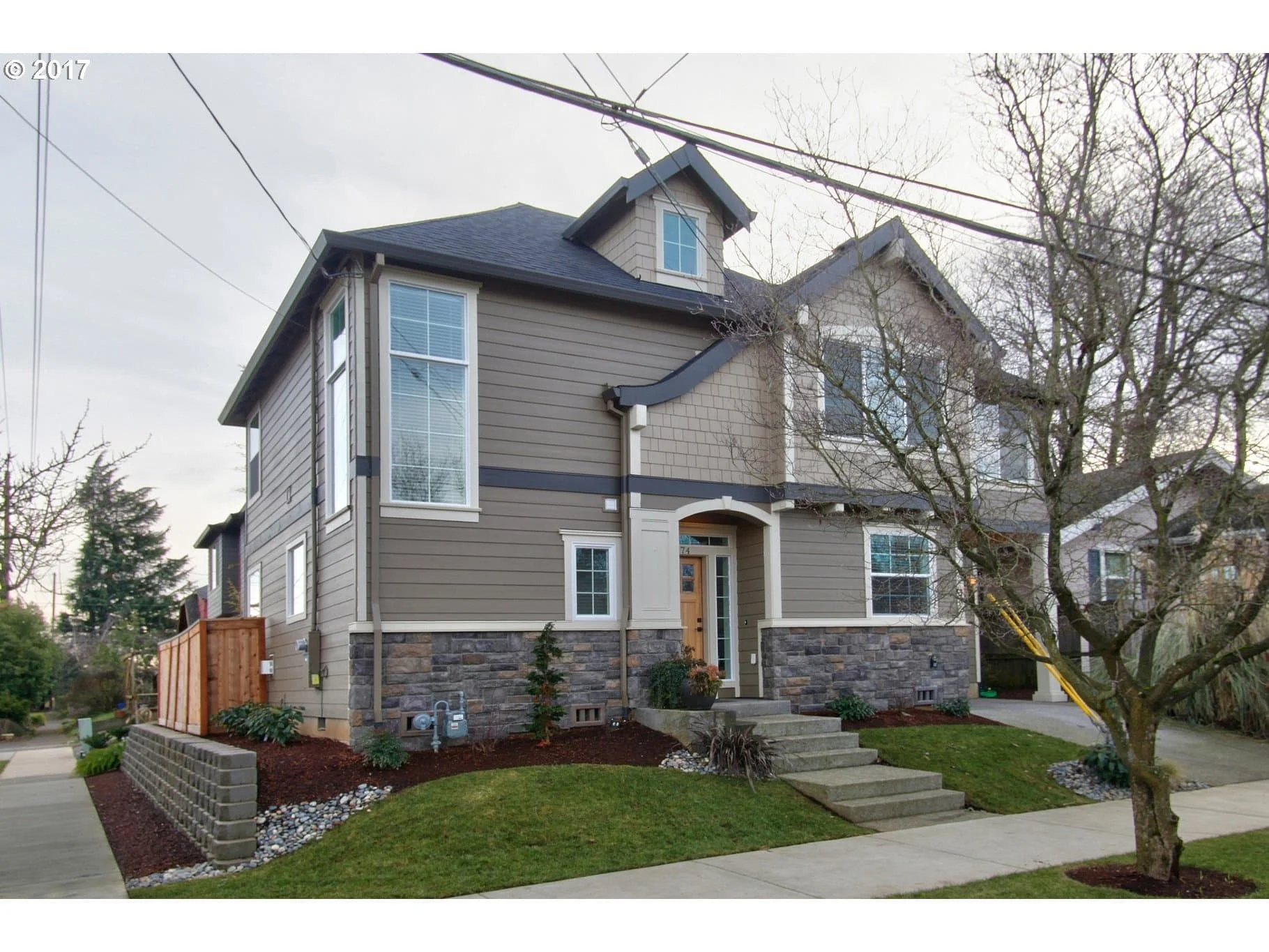 7374 N Macrum Ave - Photo 3